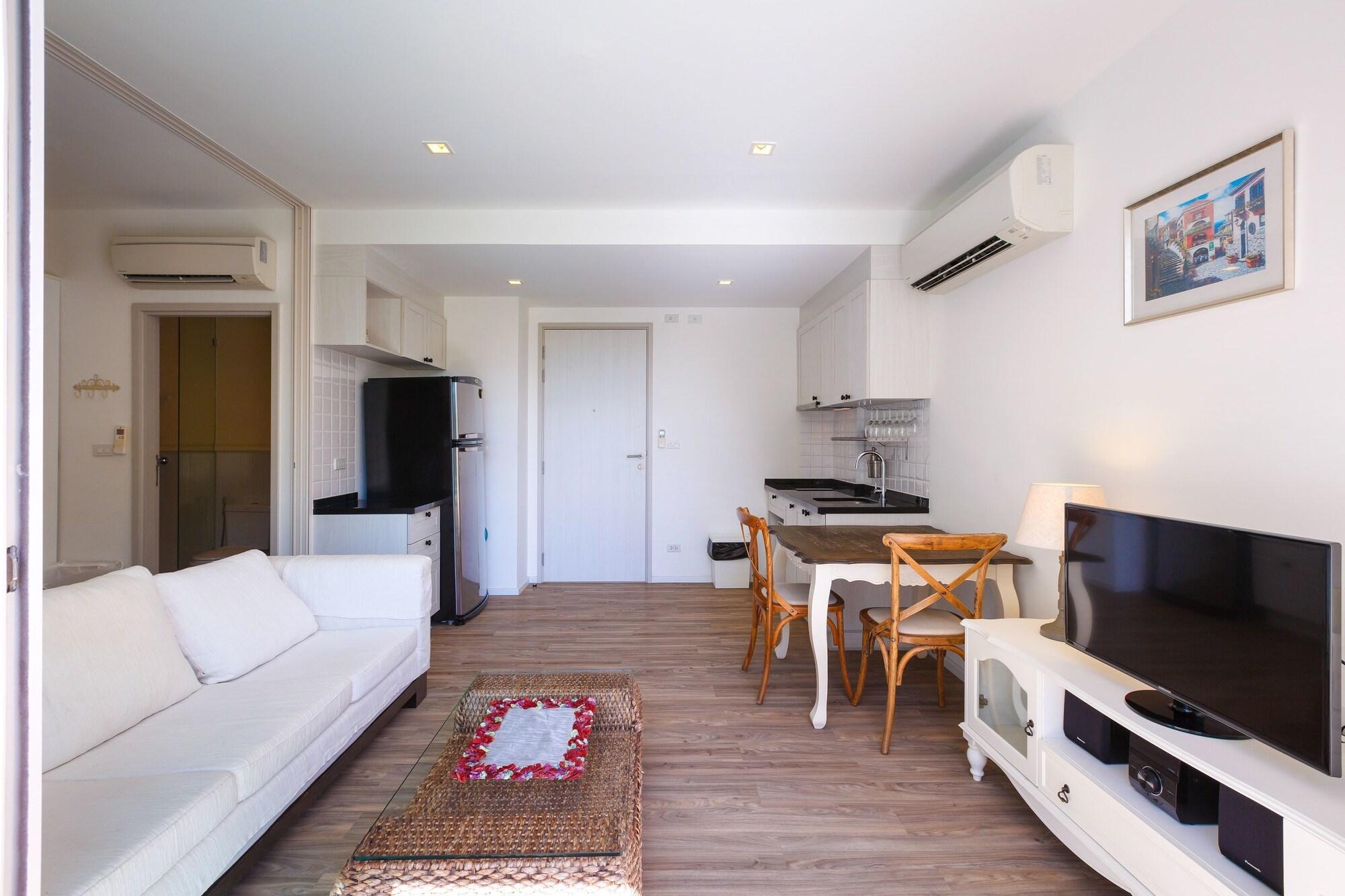 Summer Huahin Condominium Exterior photo