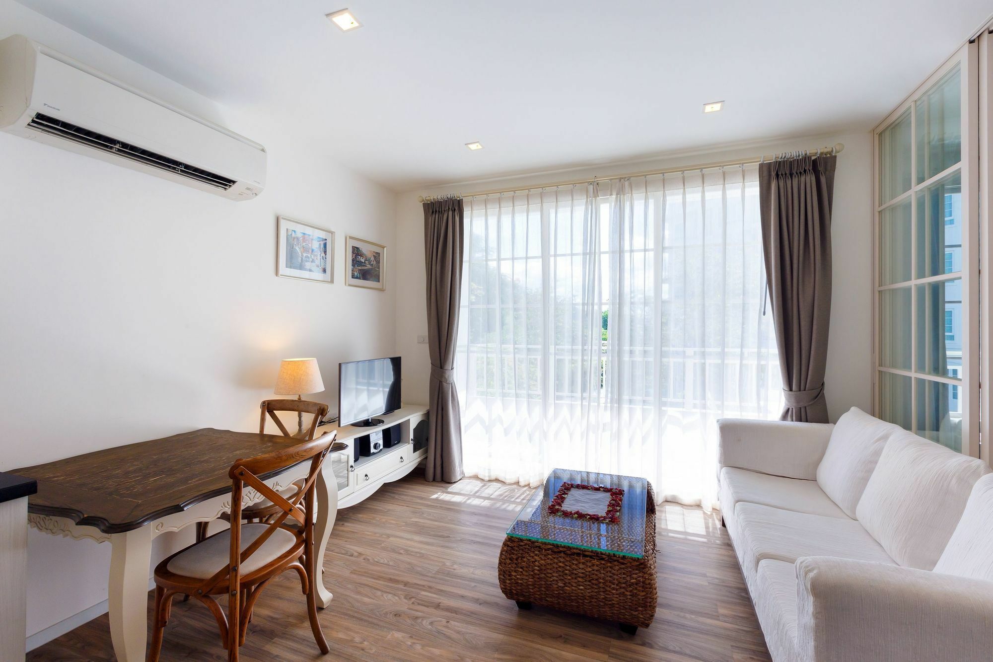 Summer Huahin Condominium Exterior photo